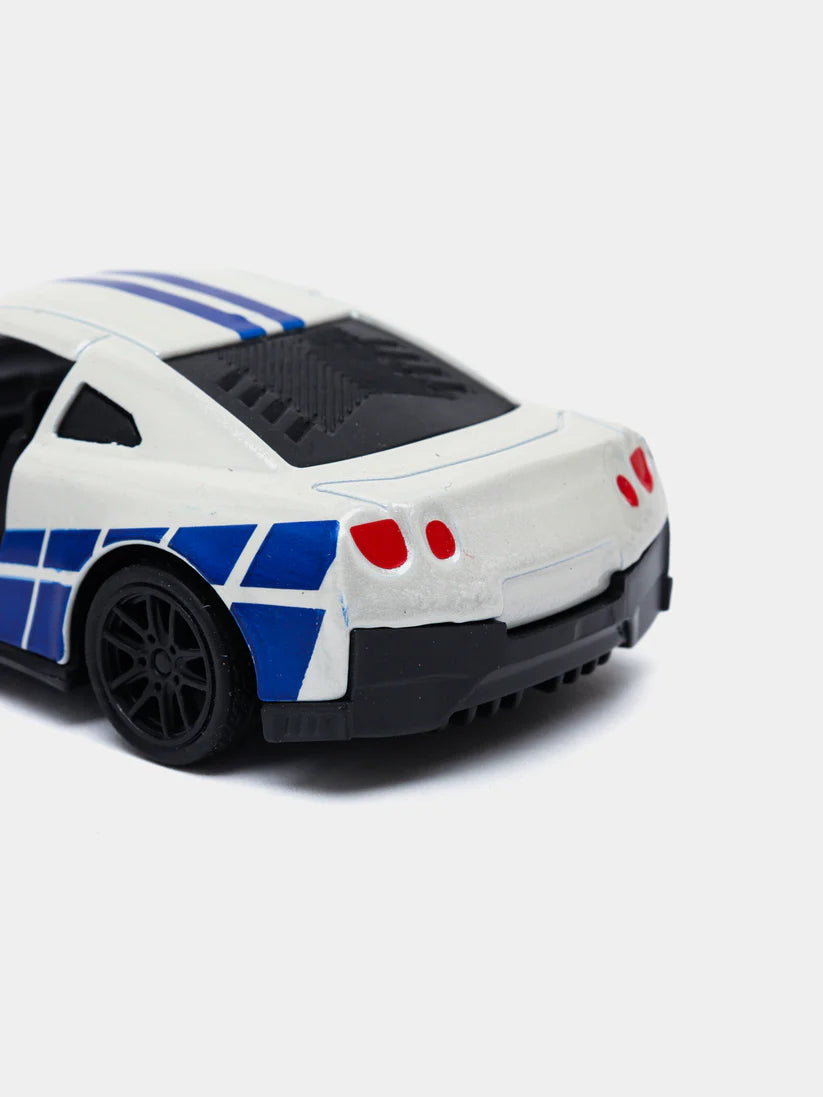 White 1:43 Scale Diecast Nissan GTR R35 Metal Car With Blue Design